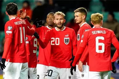 منافس الجزائر.. منتخب النمسا يعلن استبعاد نجمه من كأس العالم